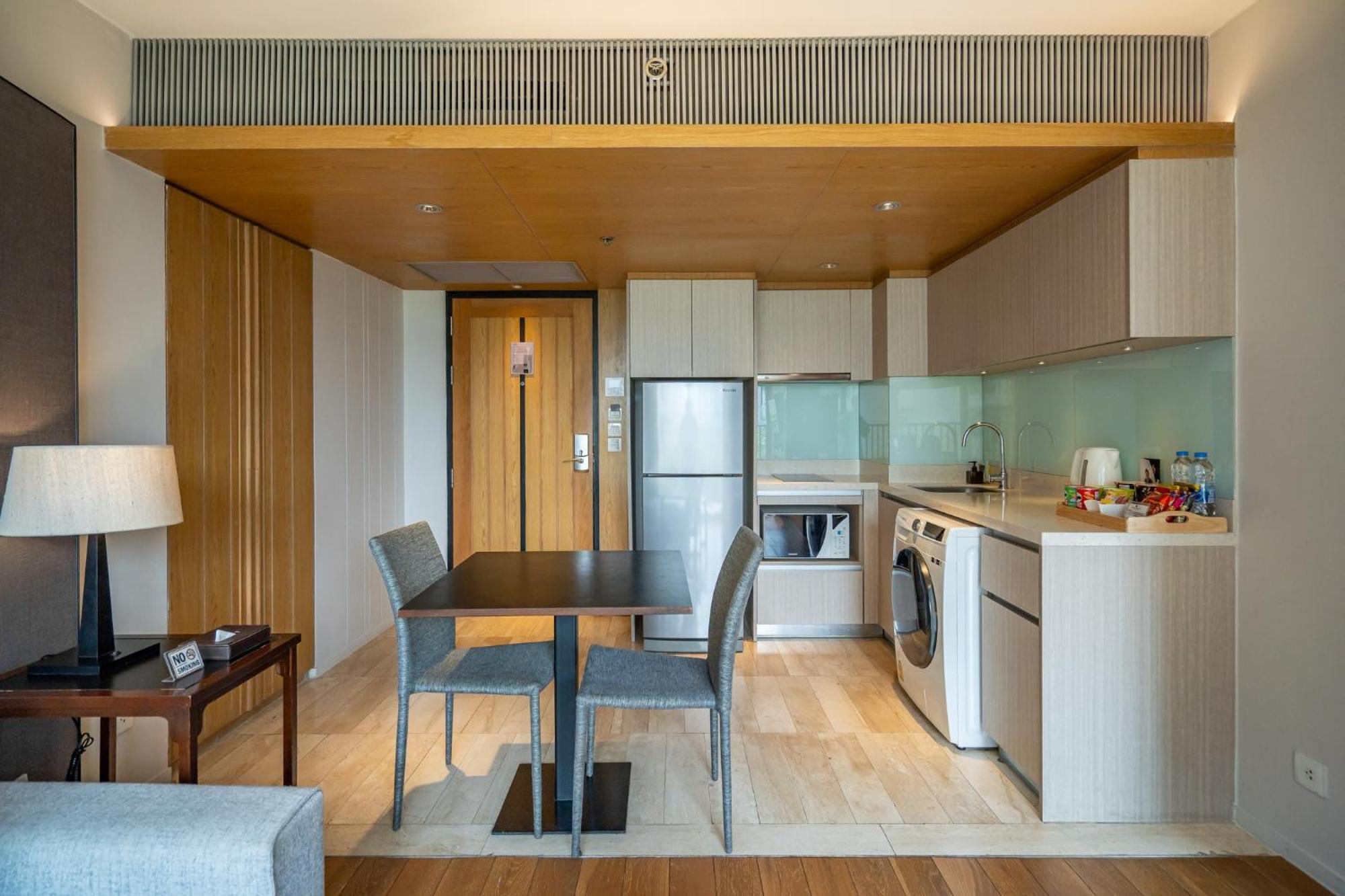 Arcadia Suites Bangkok Luaran gambar