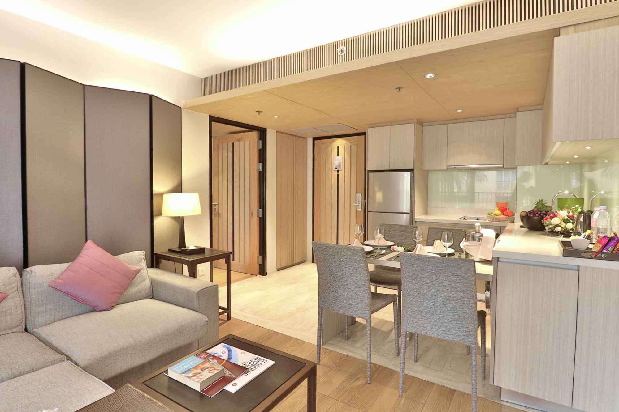Arcadia Suites Bangkok Luaran gambar